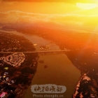 夕阳西下的沱江大桥