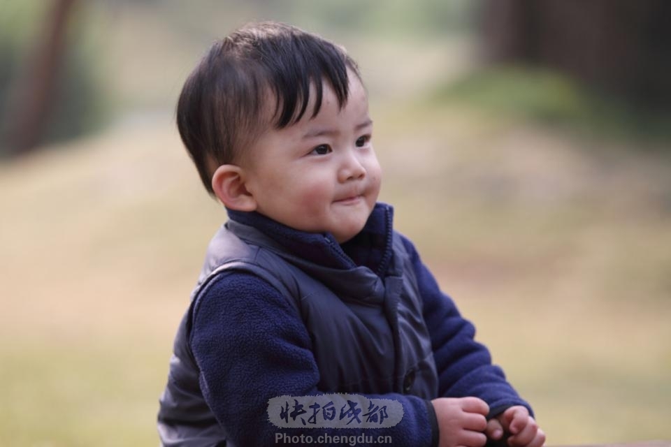 等待---妈妈去哪里。 by 拍客欢乐成都 快拍作品