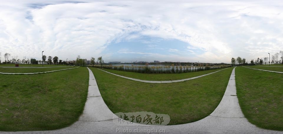 锦城湖1号湖360°全景 by 拍客三万英尺的距离